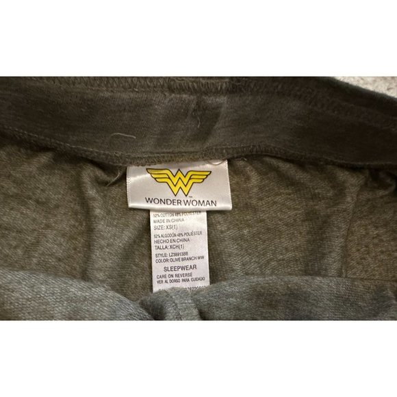 Hero Wonder Woman short shorts elastic/drawstring sleepwear XS - Picture 2 of 3